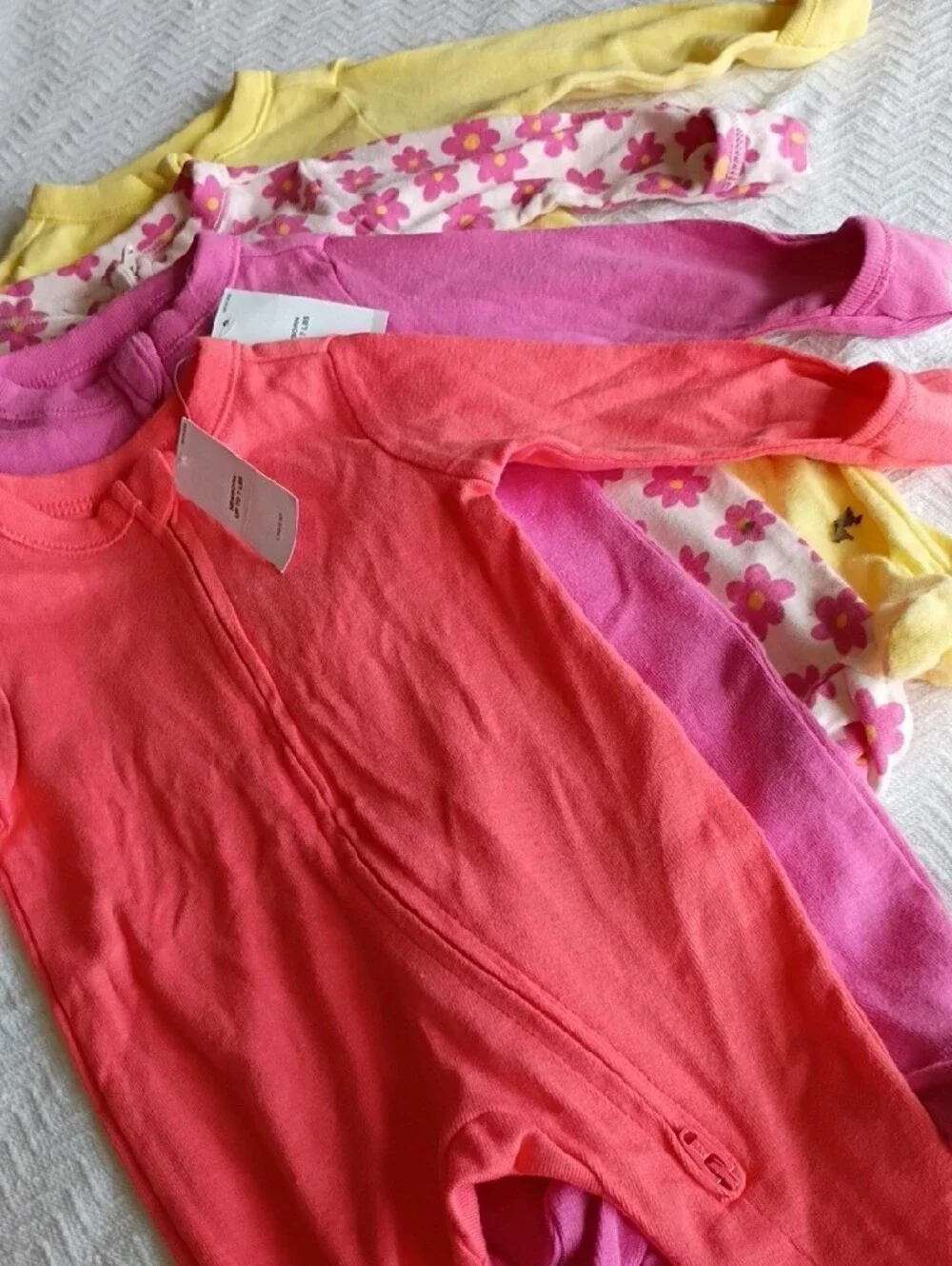 4 Piece Set Floral, Coral, Yellow, And Pink Old Navy